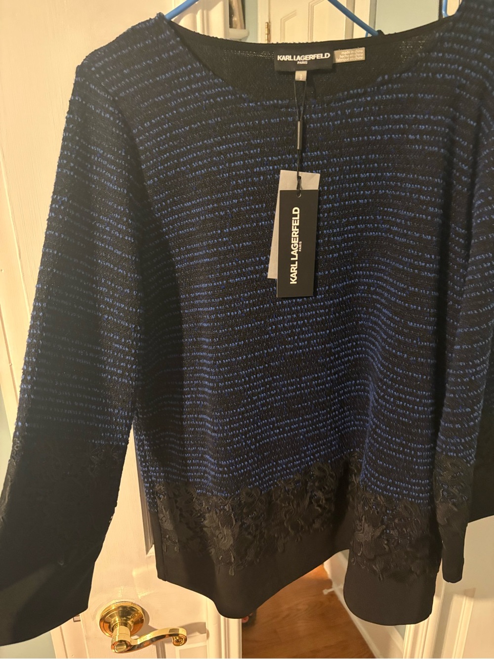 Karl Lagerfeld women’s Blue/Black Textured pullover top NWT size L- lace trim